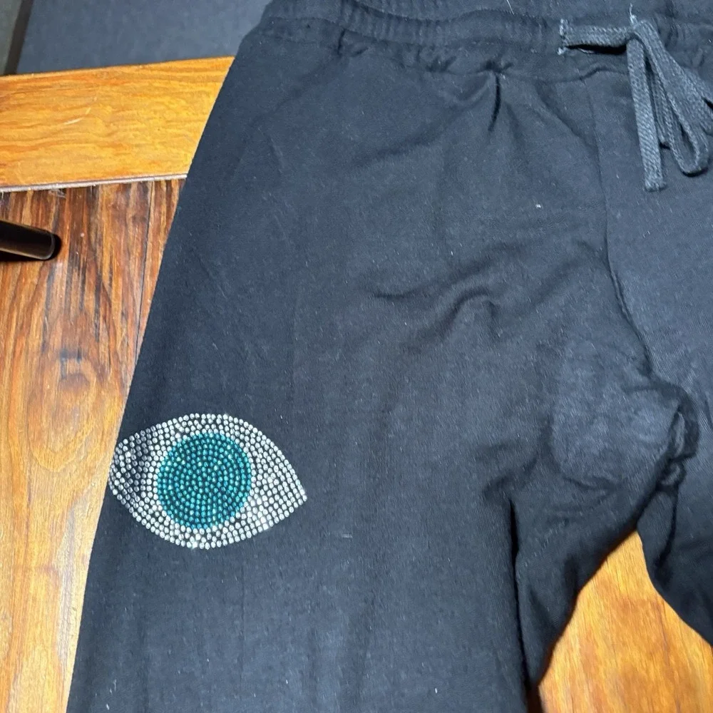 Lauren Moshi Black Evil Eye Lips Crystal Crop Sweatpants Sz S A1039